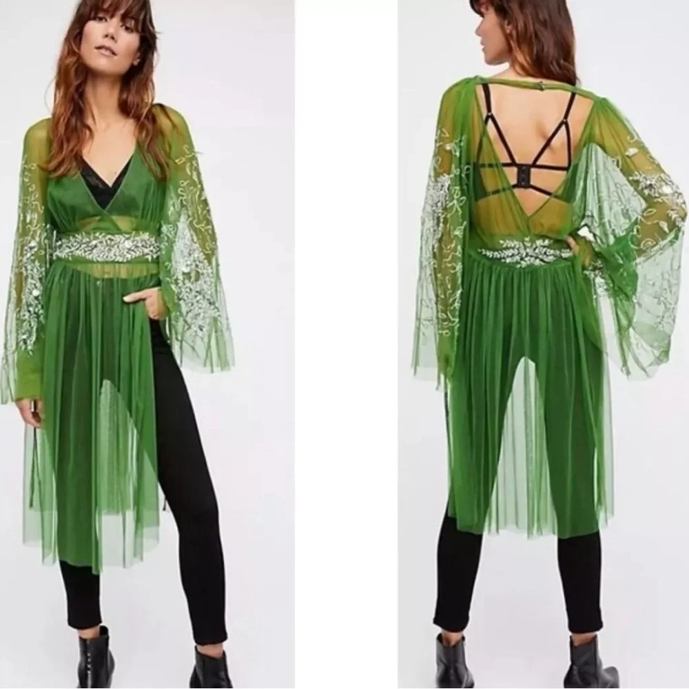 Free People - Picture 4 of 7